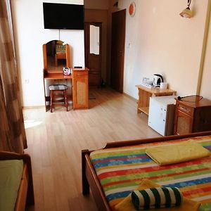 Dreibettzimmer